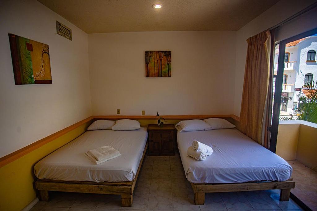 Hotel Vista Caribe 5ta Av A 5 Pasos De La Playa 3*